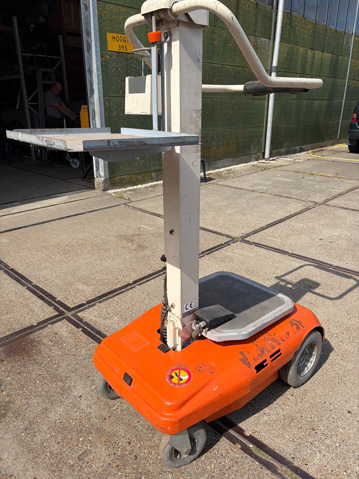 Mini hoogwerker AICHI SX015, Ophalen, Gebruikt, Opvouwbaar of Inschuifbaar, 2 tot 4 meter