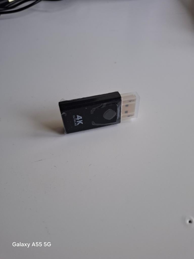4K Ultra HD HDMI-adapter/dongle, Ophalen of Verzenden, Zo goed als nieuw, Minder dan 2 meter, HDMI-kabel