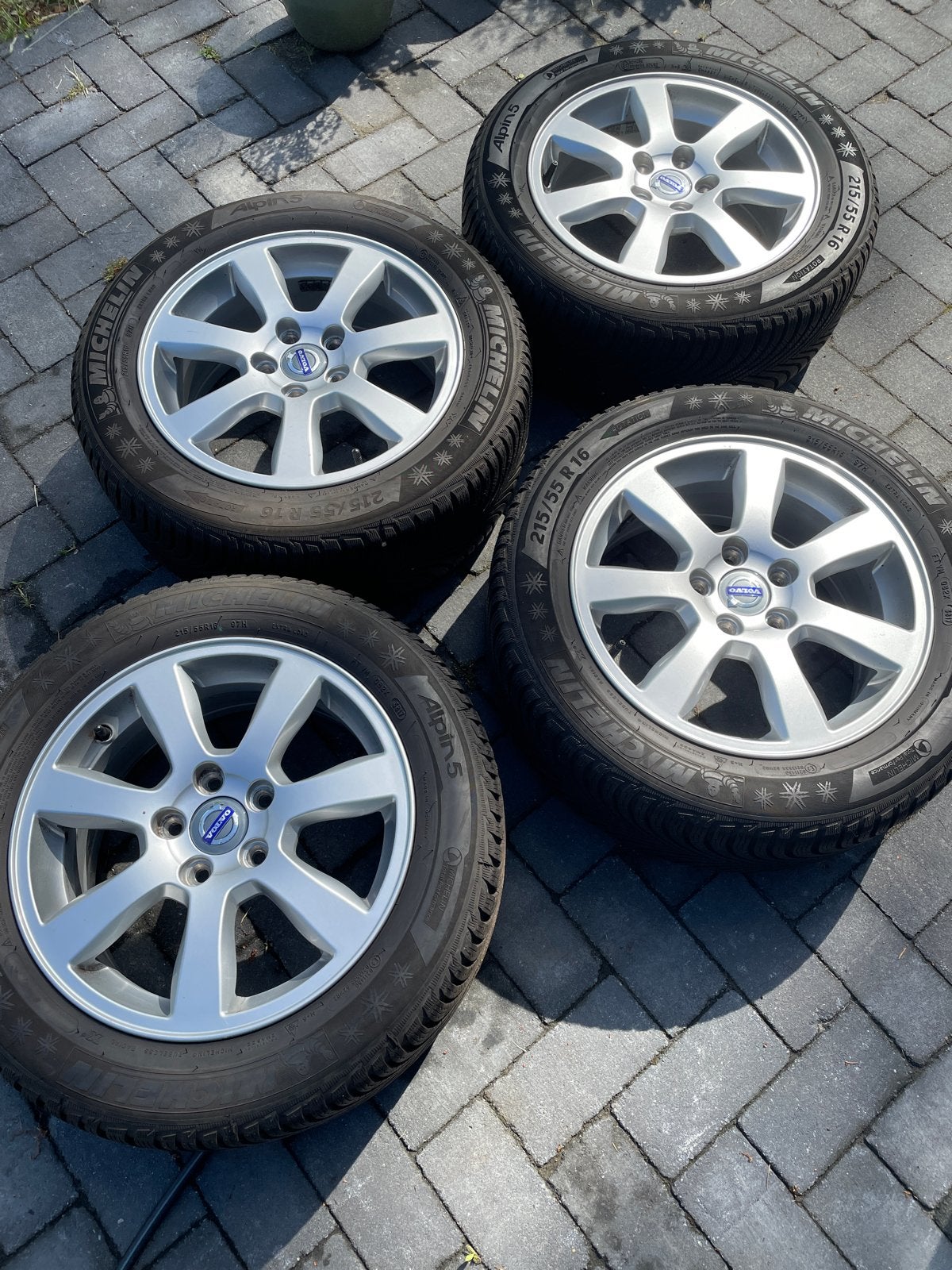 Winterbanden Volvo V70 (vanaf 2007 ) Michelin Alpin 5, Auto-onderdelen, Banden en Velgen, 16 inch, Banden en Velgen, Personenwagen