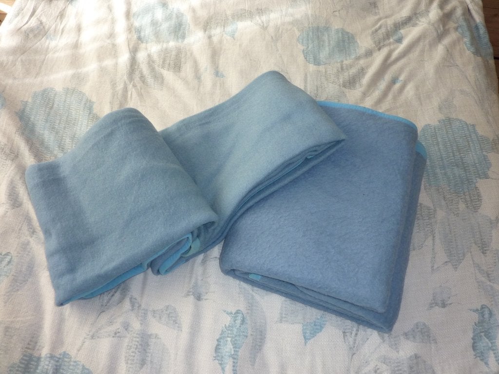 2 wollen dekens 230x205cm, zuiver scheerwol, tweepersoons, Gebruikt, Blauw, Tweepersoons, Ophalen of Verzenden