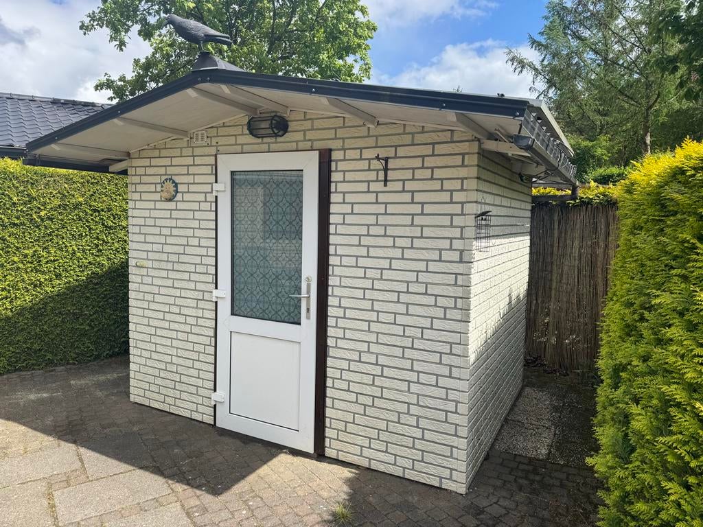 Mooie kunststof schuur (2x3m) met kunststof deur, Tuin en Terras, Tuinhuizen, Minder dan 250 cm, Kunststof, Schuur, Ophalen of Verzenden