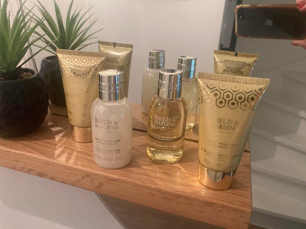 BAYLIS&HARDING VERZORGING NIEUW, Ophalen of Verzenden, Nieuw, Bodylotion, Crème of Olie