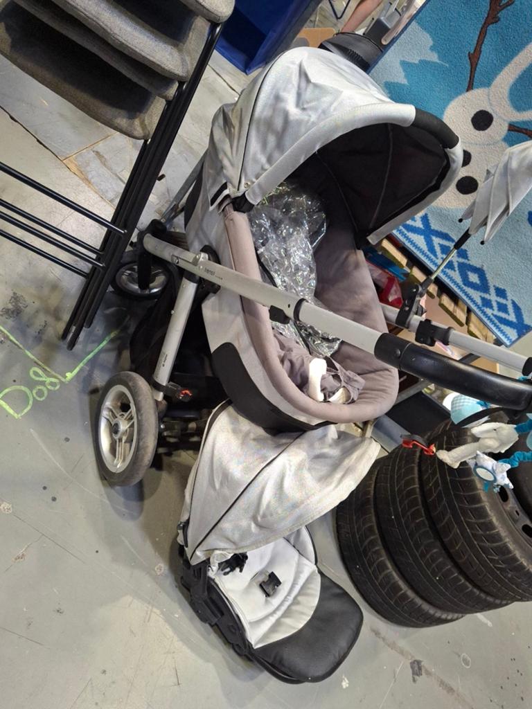 Mutsy Transit 3-delige kinderwagen met accessoires, Kinderen en Baby's, Kinderwagens en Combinaties, Gebruikt, Ophalen of Verzenden