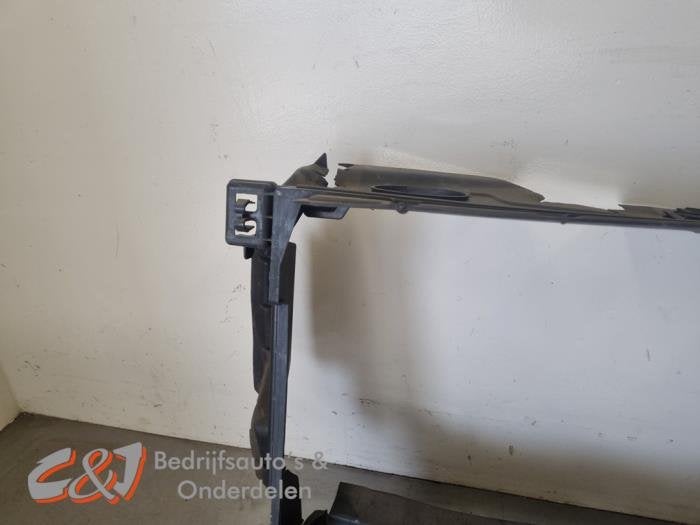 Luchtgeleider van een Renault Trafic, Gebruikt, -, Renault, -