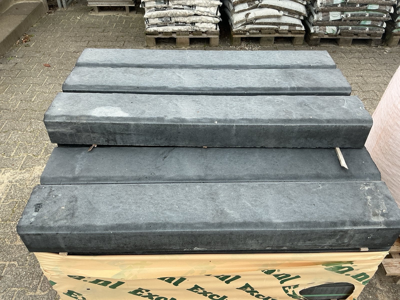 Nieuwe antraciet beton bielzen 120x20x12 cm, 100 tot 200 cm, Biels, Nieuw, Ophalen of Verzenden