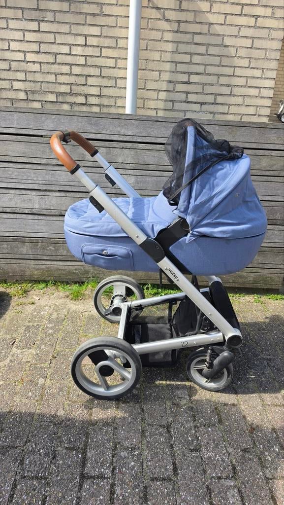 Mutsy i2 kinderwagen blauw met complete set accessoires, Kinderen en Baby's, Kinderwagens en Combinaties, Ophalen