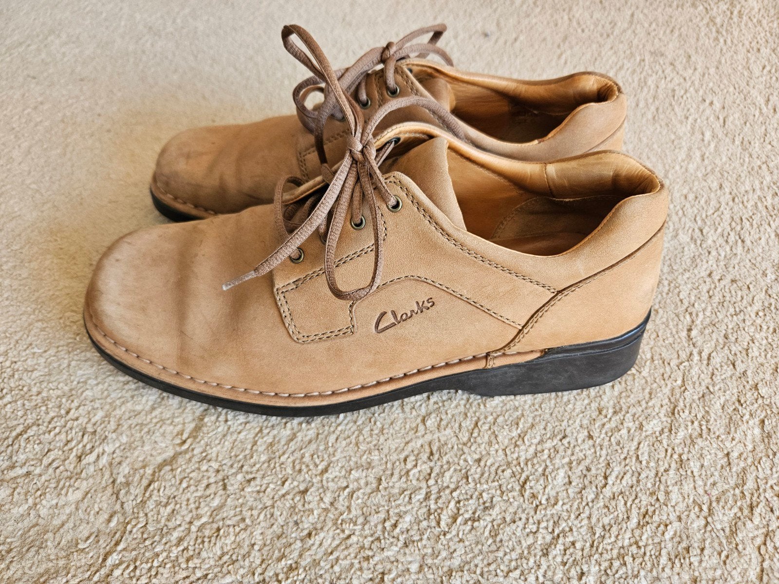 Clarks Active Air herenschoenen - nubuck - maat 44, Bruin, Clarks, Ophalen of Verzenden, Zo goed als nieuw