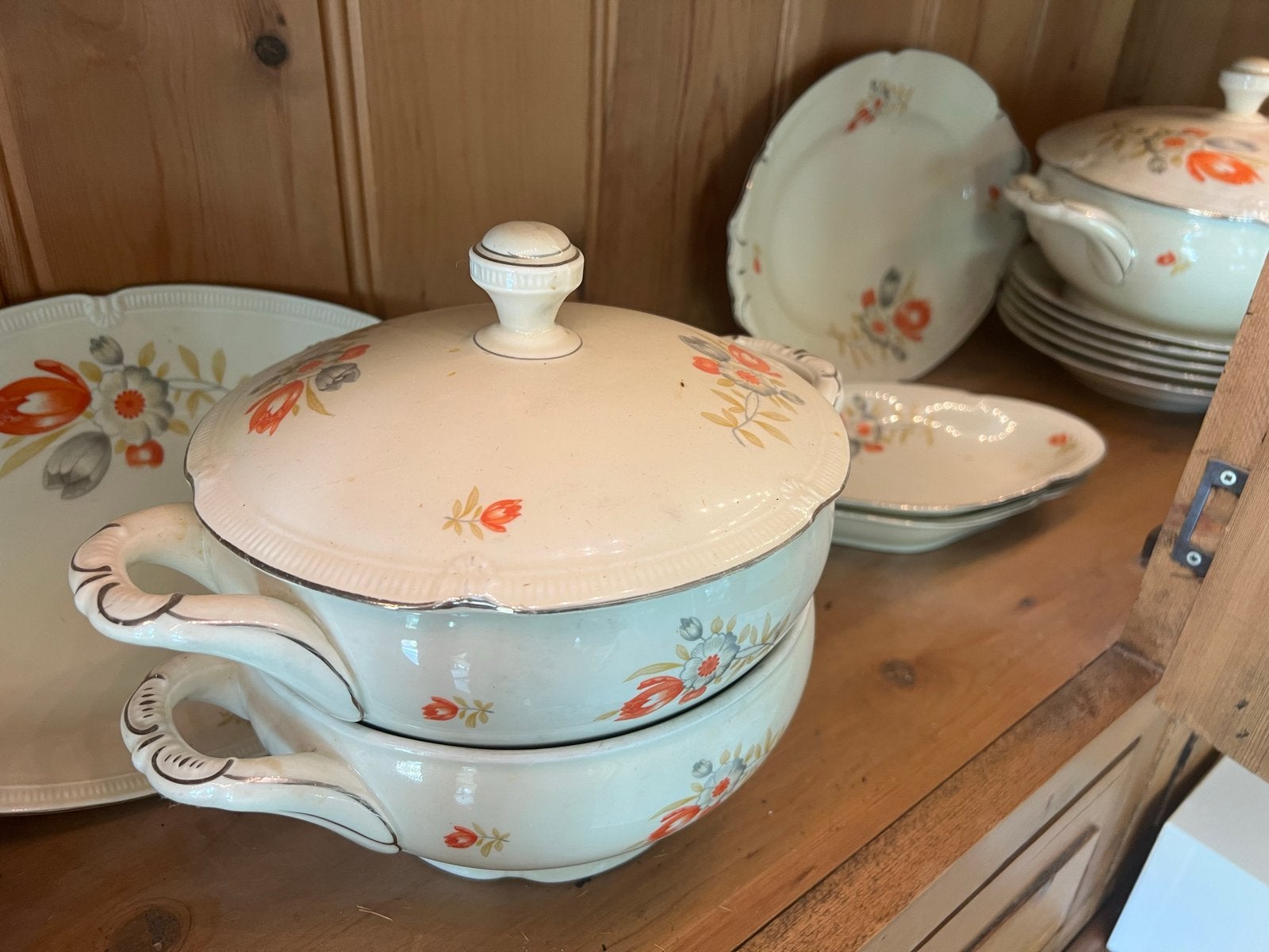 Uitgebreid servies met borden en schalen, onbeschadigd, Ophalen, Overige merken, Keramiek, Overige typen