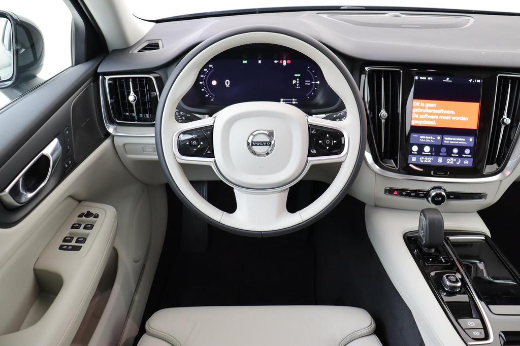 Volvo V60 T6 PLUG-IN HYBRID AWD PLUS DARK -HARMAN/KARDON|360, Auto's, Automaat, 12 maanden, Euro 6, 4 cilinders