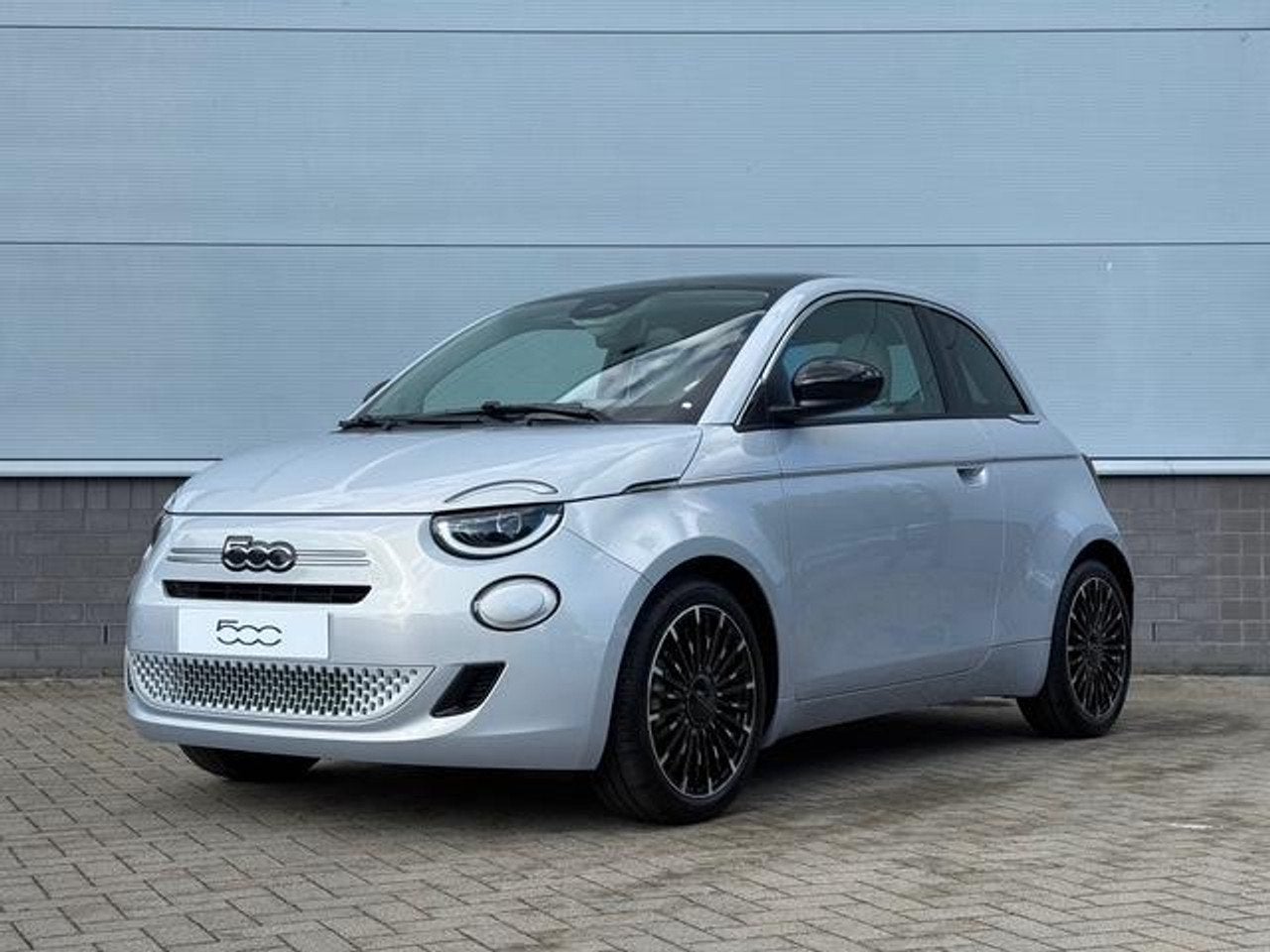 Fiat 500 1.0 Hybrid La Prima VOORRAADVOORDEEL (bj 2026), 65 pk, Gebruikt, 4 stoelen, Bedrijf