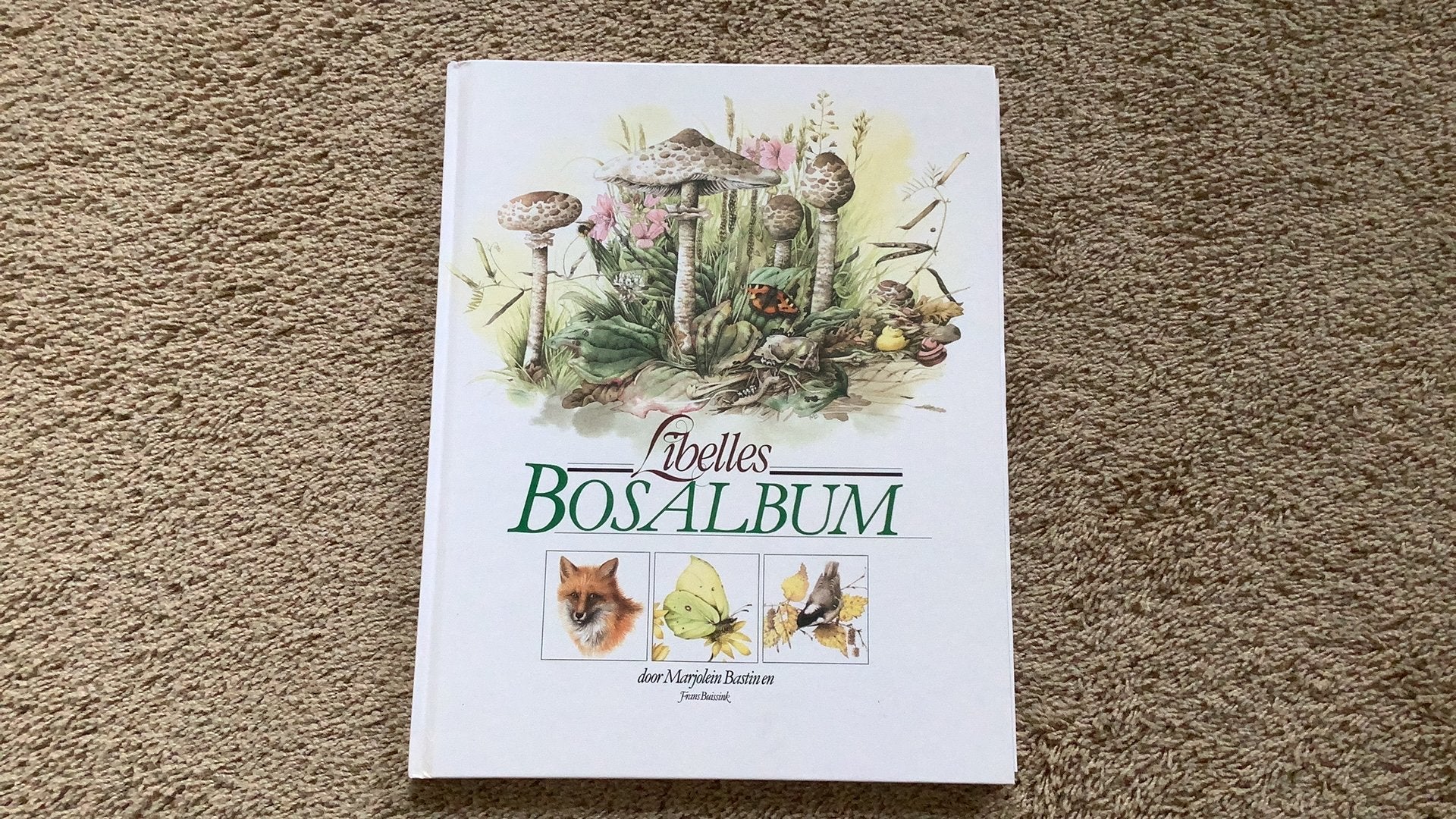Marjolein Bastin, Libelles Bosalbum. Met alle plaatjes., Ophalen of Verzenden, Zo goed als nieuw, Plaatjesalbum