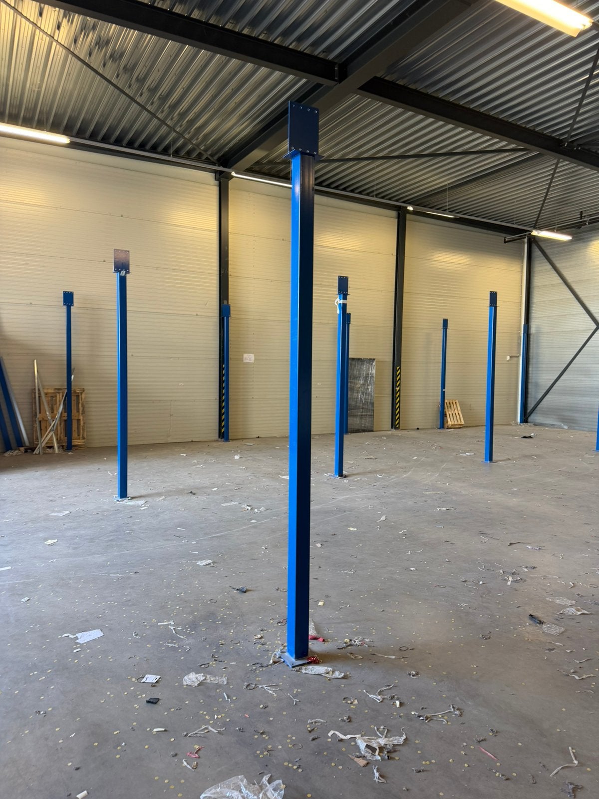 34 nieuwe palen entresolvloer verdiepingsvloer, Ophalen