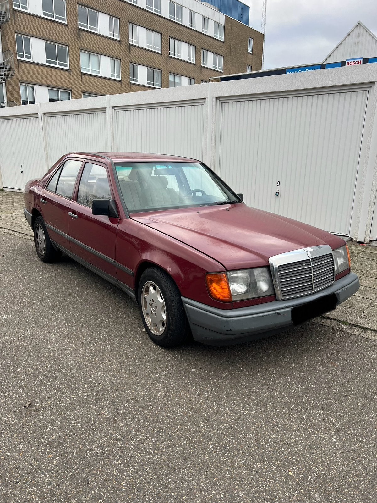 Mercedes-Benz W124 300D 08-1986 Barolorot BELASTINGVRIJ!!, Automaat, Beige, Diesel, 1447 kg