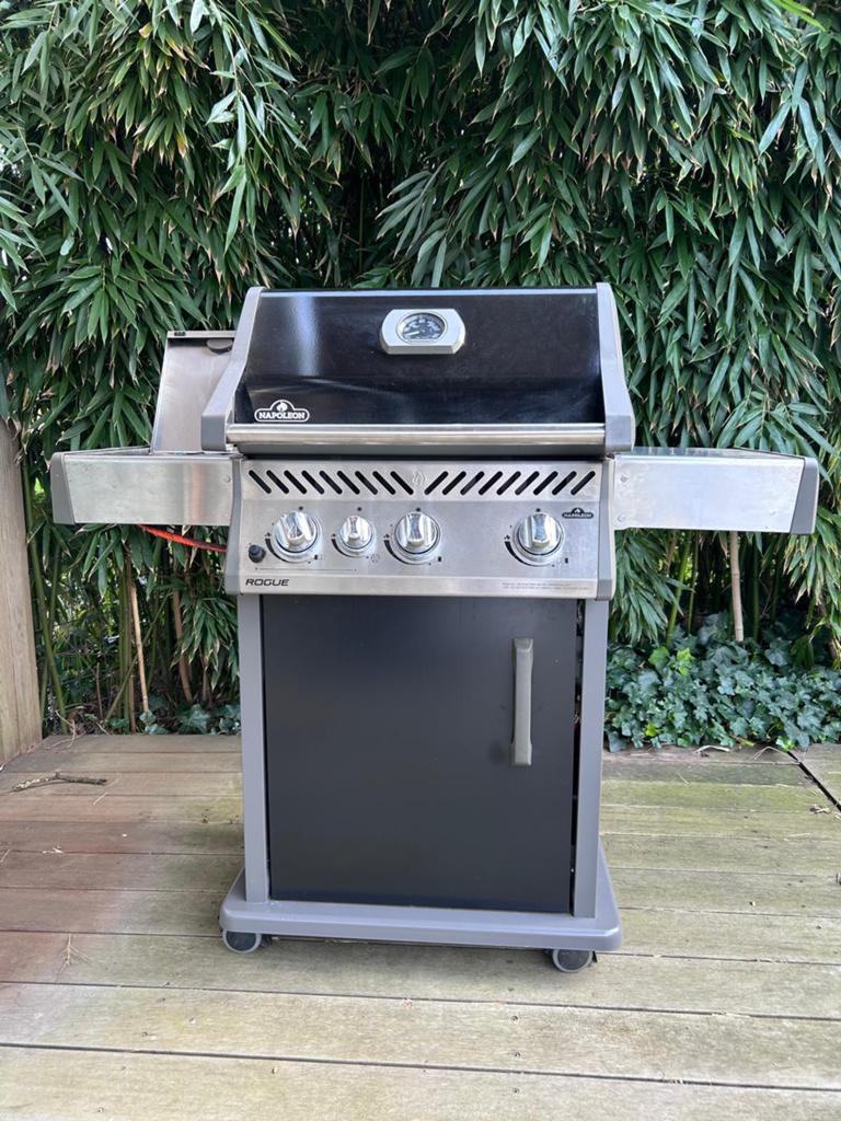 Napoleon gasbarbecue met 4 branders, Ophalen