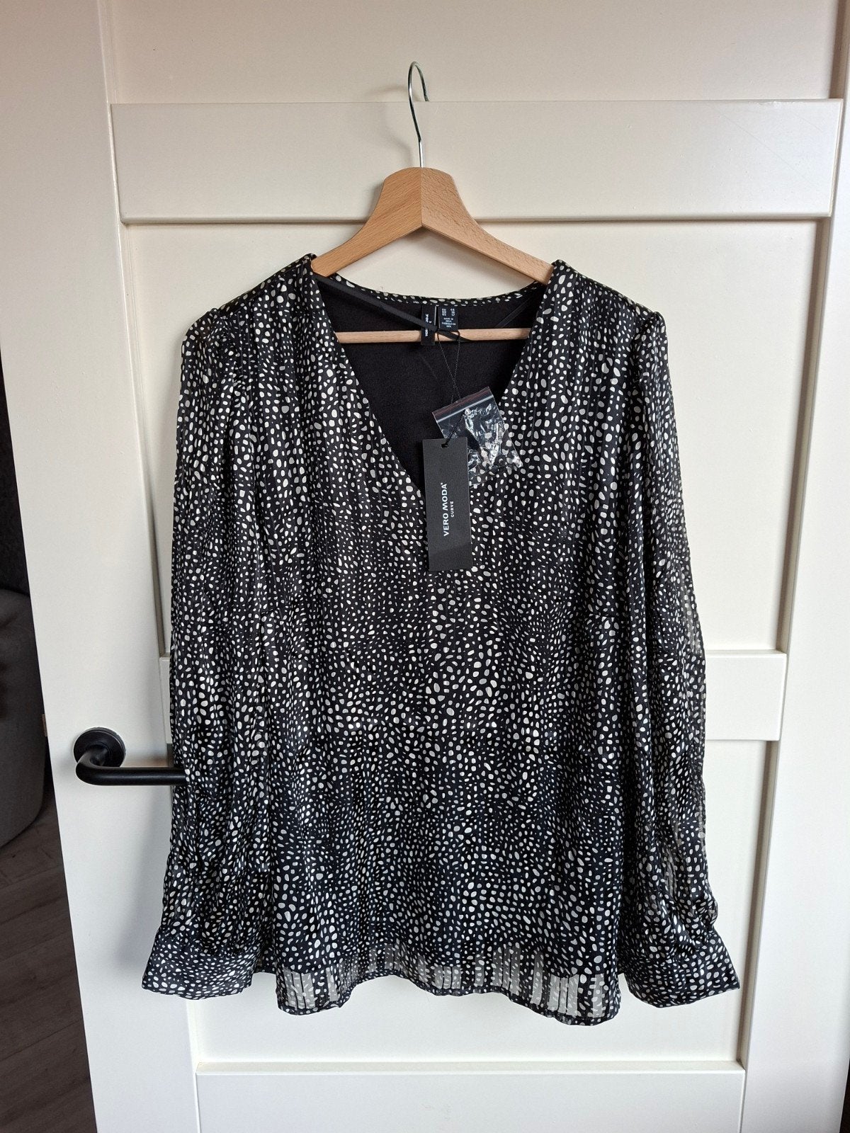 Vero Moda V-hals Blouse Zwart/Wit Stip Maat 44 Nieuw, Vero Moda, Zwart, Maat 42/44 (L), Nieuw