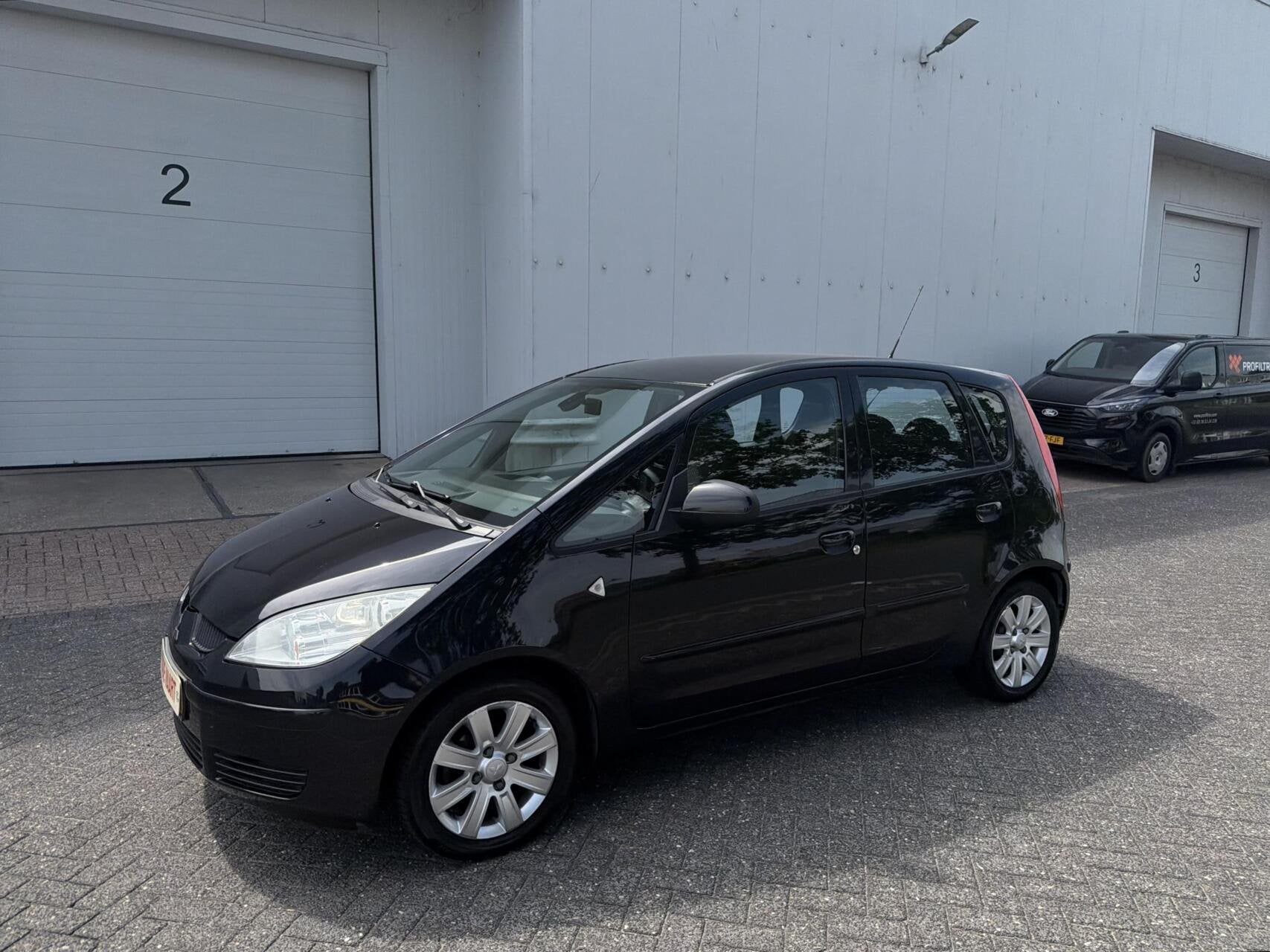 Mitsubishi Colt 1.3 Invite - AUTOMAAT/5DEURS/AIRCO/NAP, Auto's, Mitsubishi, Gebruikt, 31 €/maand, Origineel Nederlands, Bedrijf