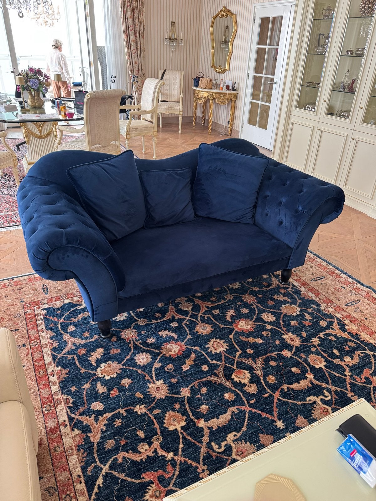 Luxe blauwe fluwelen tweepersoonsbank, 150 tot 200 cm, Tweepersoons, 75 tot 100 cm, Ophalen of Verzenden