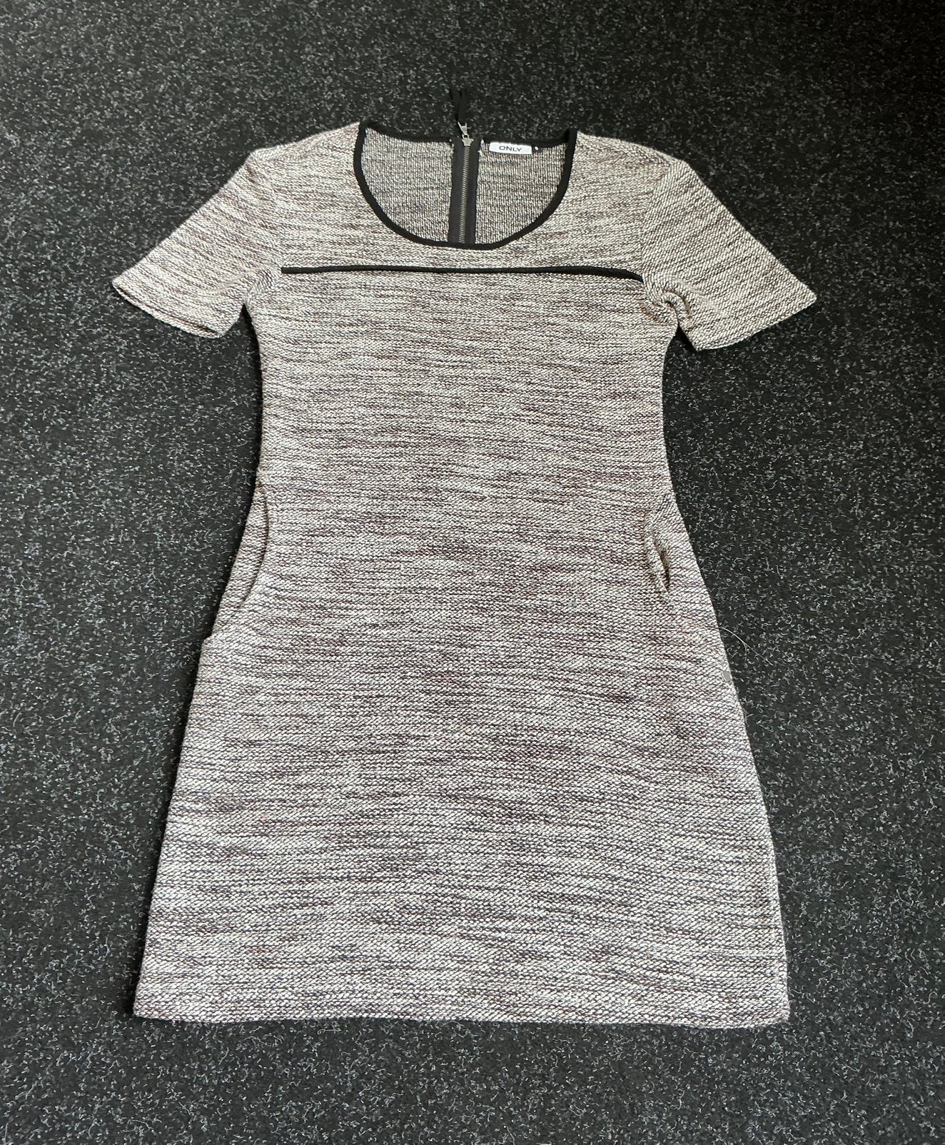 Only dames jurk, maat s, Kleding | Dames, Verzenden, Zo goed als nieuw, Maat 36 (S), Grijs