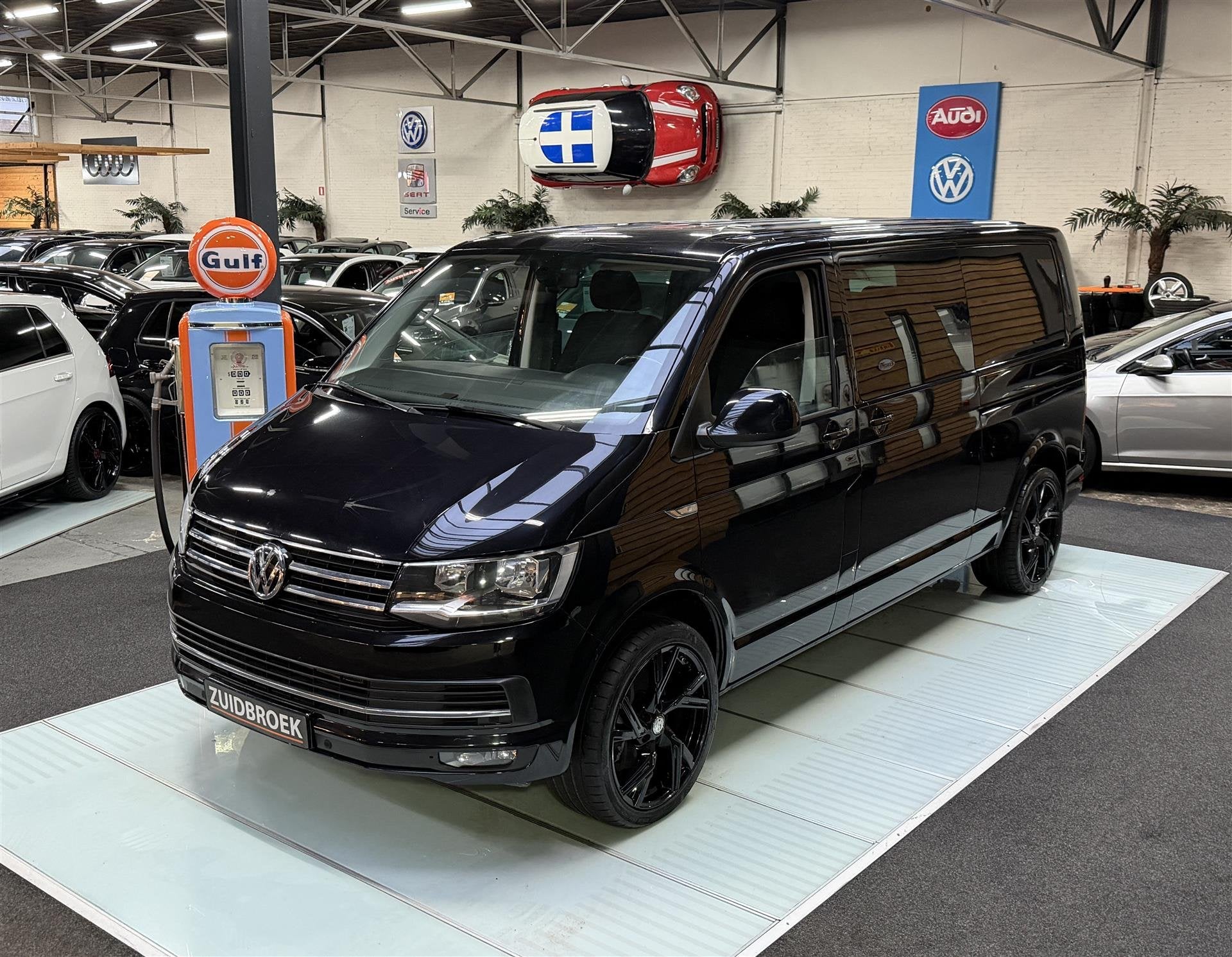 Volkswagen Transporter 2.0 Dubelle schuifdeur! Cruise! Trekh, Auto's, Gebruikt, Zwart, Bedrijf, 204 pk