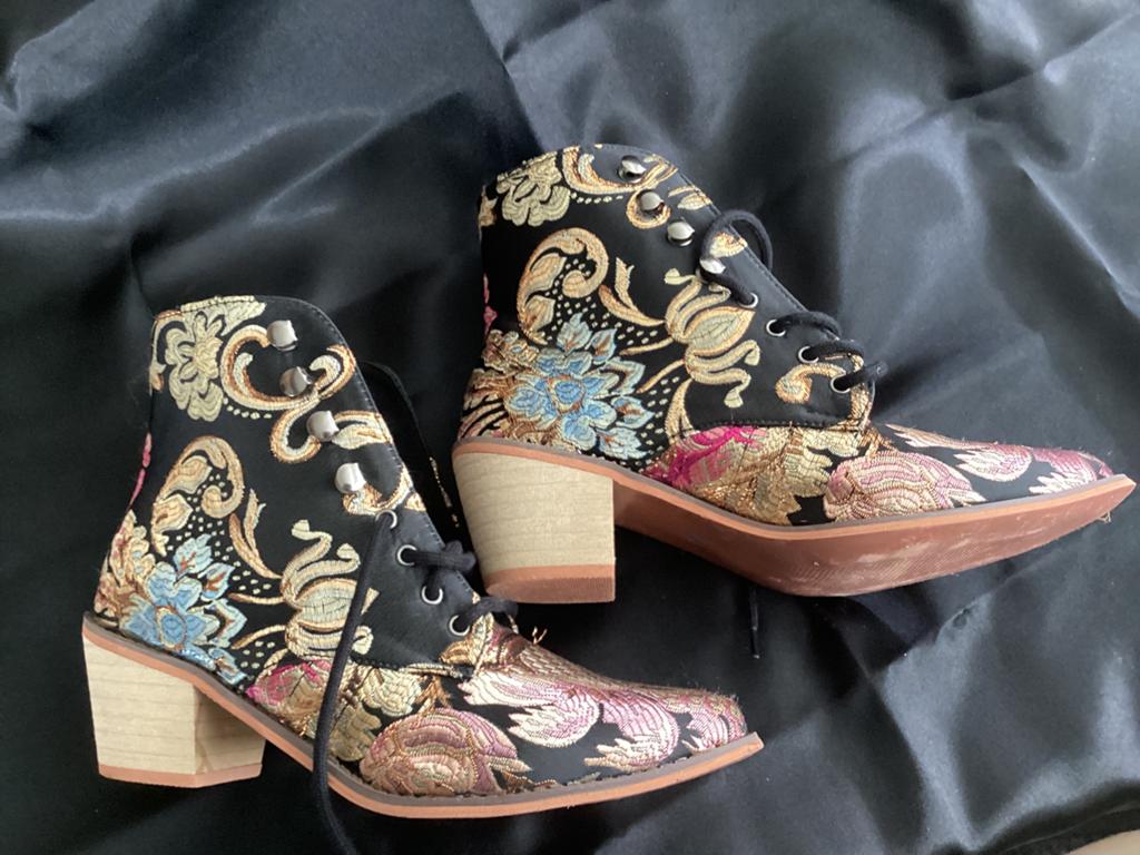 Boho schoentjes NIEUW mt 39, Kleding | Dames, Verzenden, Zo goed als nieuw