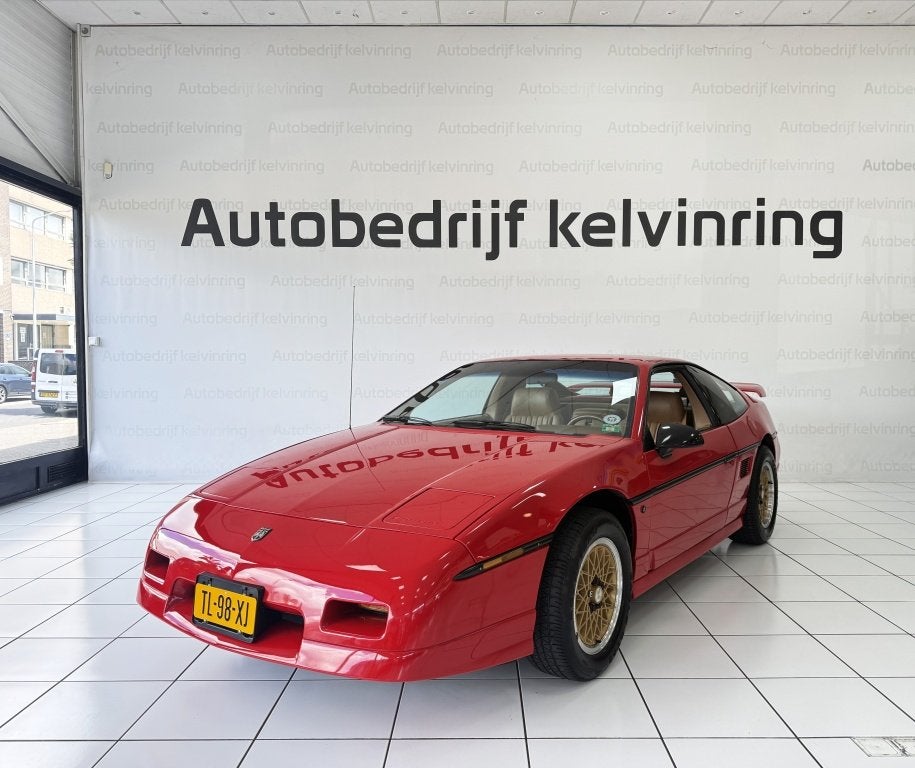 Foto 5 van Pontiac Fiero 2.8 GT Airco OOK S AVONDS GEOPEND OP AFSPRAAk