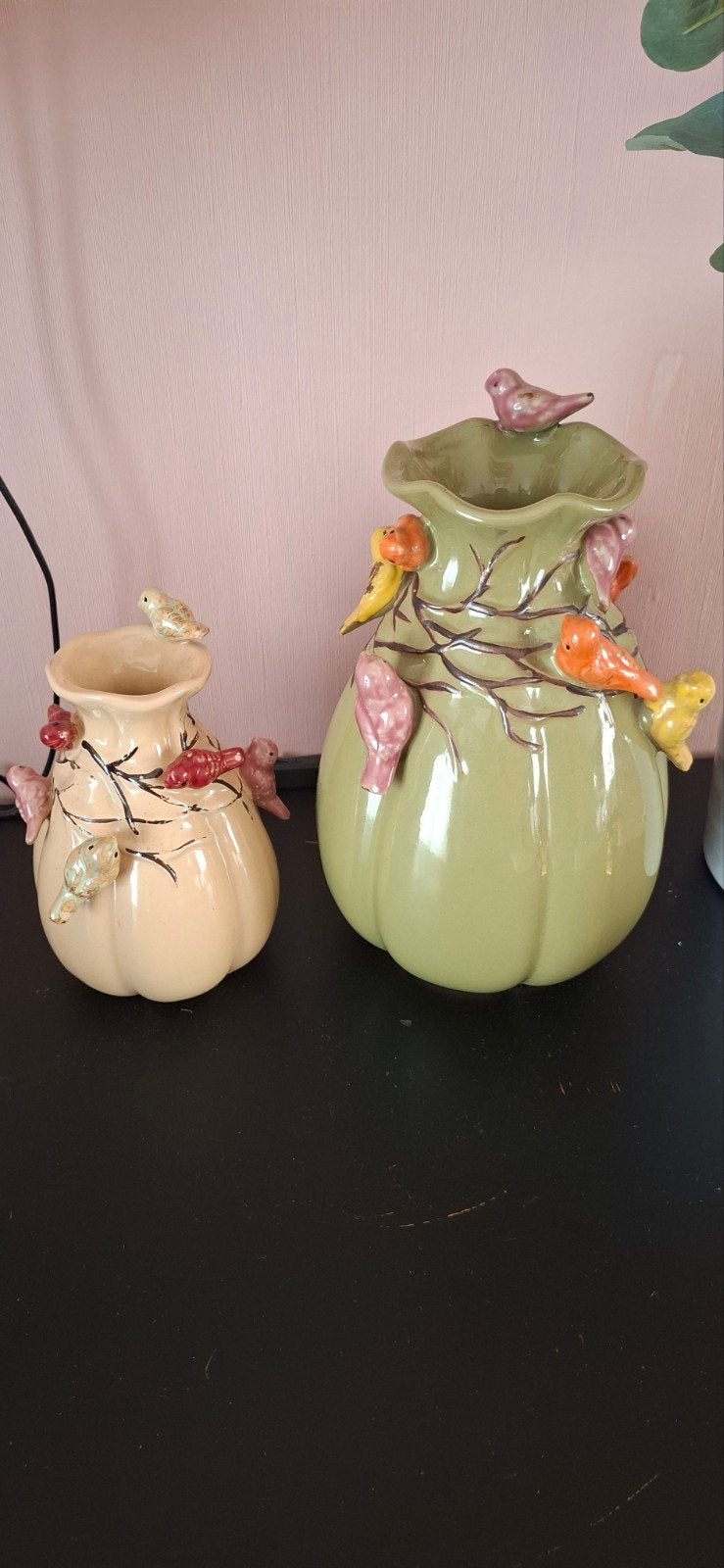 Decoratieve vazen met vogels - set van 2, Huis en Inrichting, Woonaccessoires | Vazen, Ophalen, Zo goed als nieuw, Handgemaakt