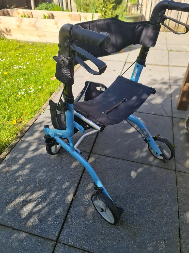 Caremart light rollator 50 euro ophalen in Arnhem, Ophalen, Opvouwbaar, Gebruikt