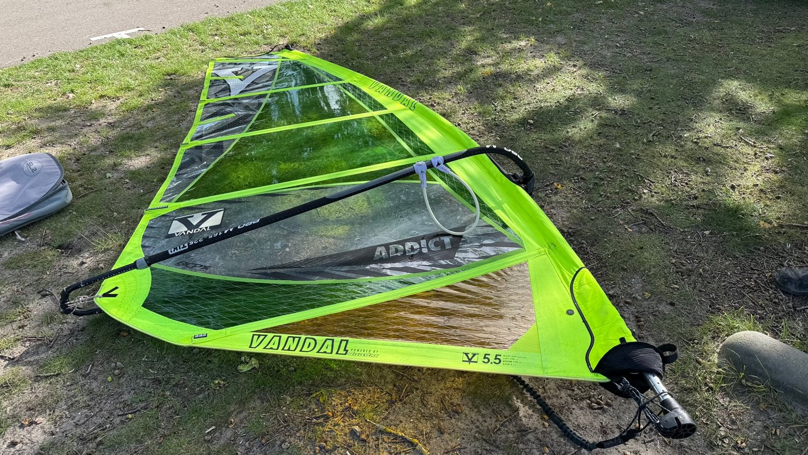 Vandal Addict 5.5 + Mast + Giek., Watersport en Boten, Gebruikt, 5 tot 6.5 m², Ophalen of Verzenden, Met mast
