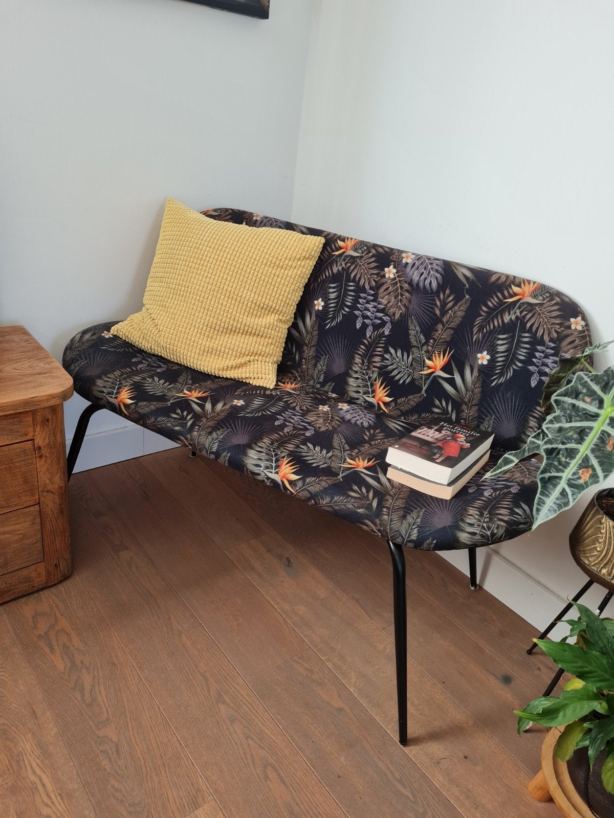 Velours zitbankje met tropische print, Tropisch, Modern, Minder dan 75 cm, Tweepersoons, Ophalen of Verzenden