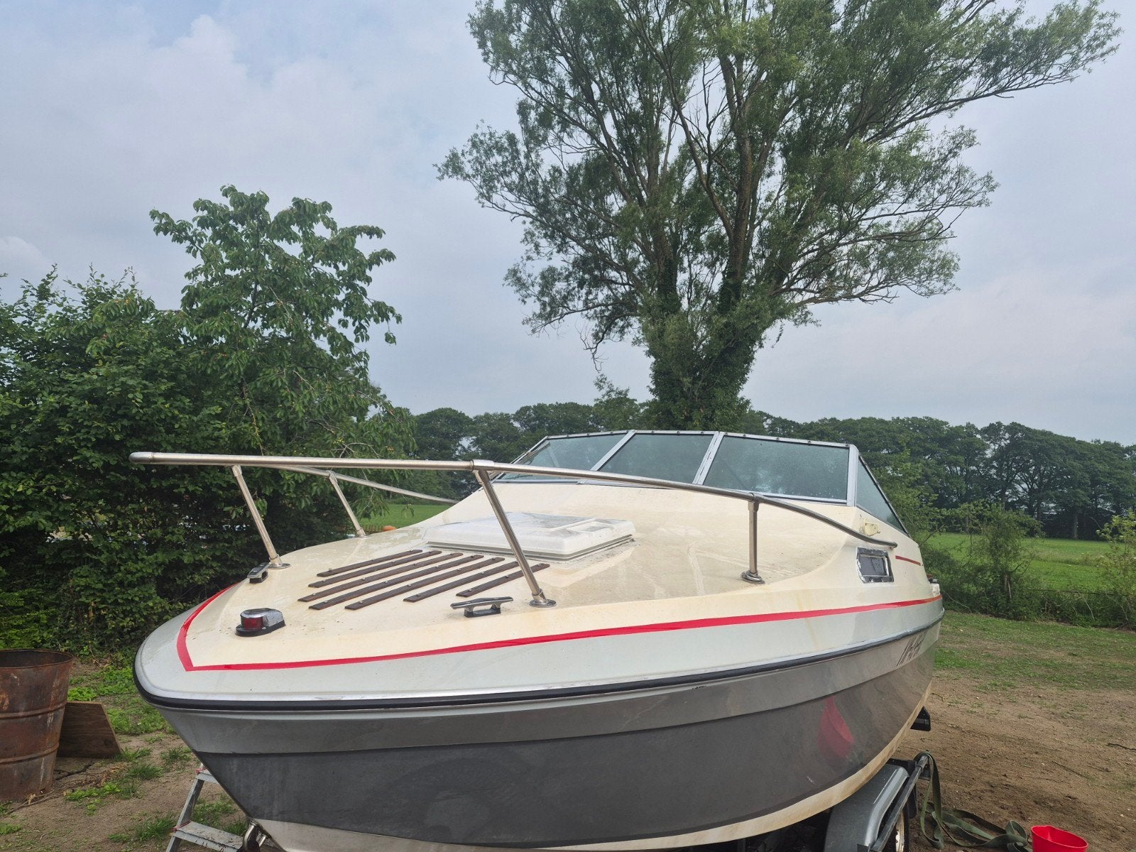 Invader Motorboot met trailer - Opknapper, Overige merken, Gebruikt, Ophalen of Verzenden, Buitenboordmotor