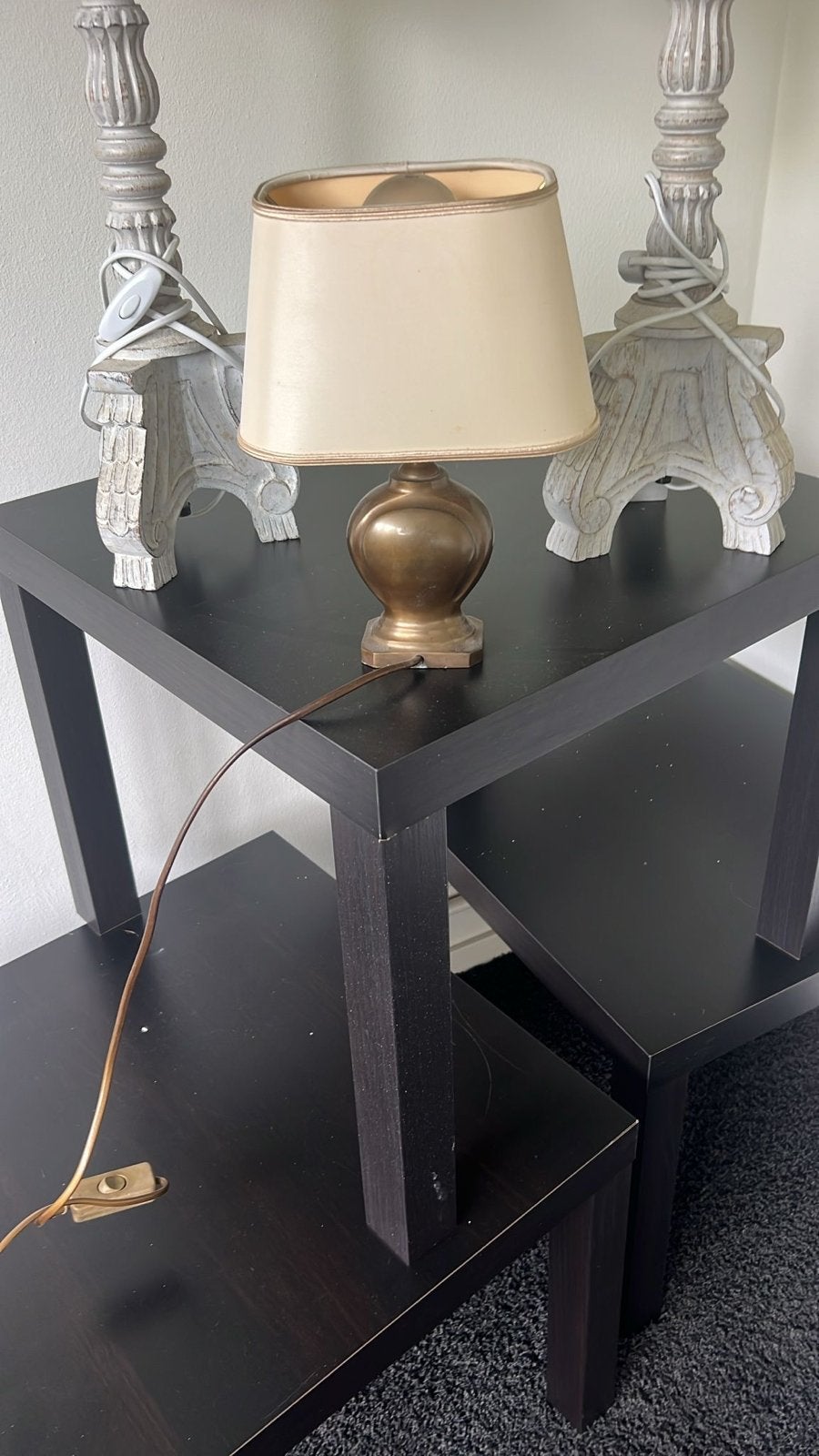 Mooie bronzen tafellamp met crèmekleurige kap, Ophalen