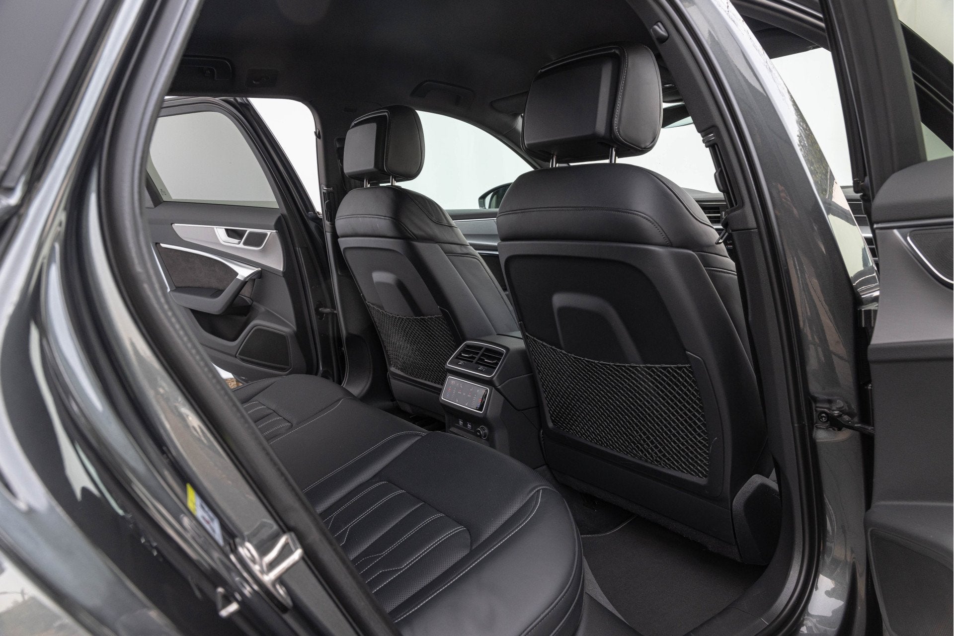 Foto 9 van Audi A6 Avant 55 TFSI Quattro 340pk S-line Luchtv. HD-Matrix