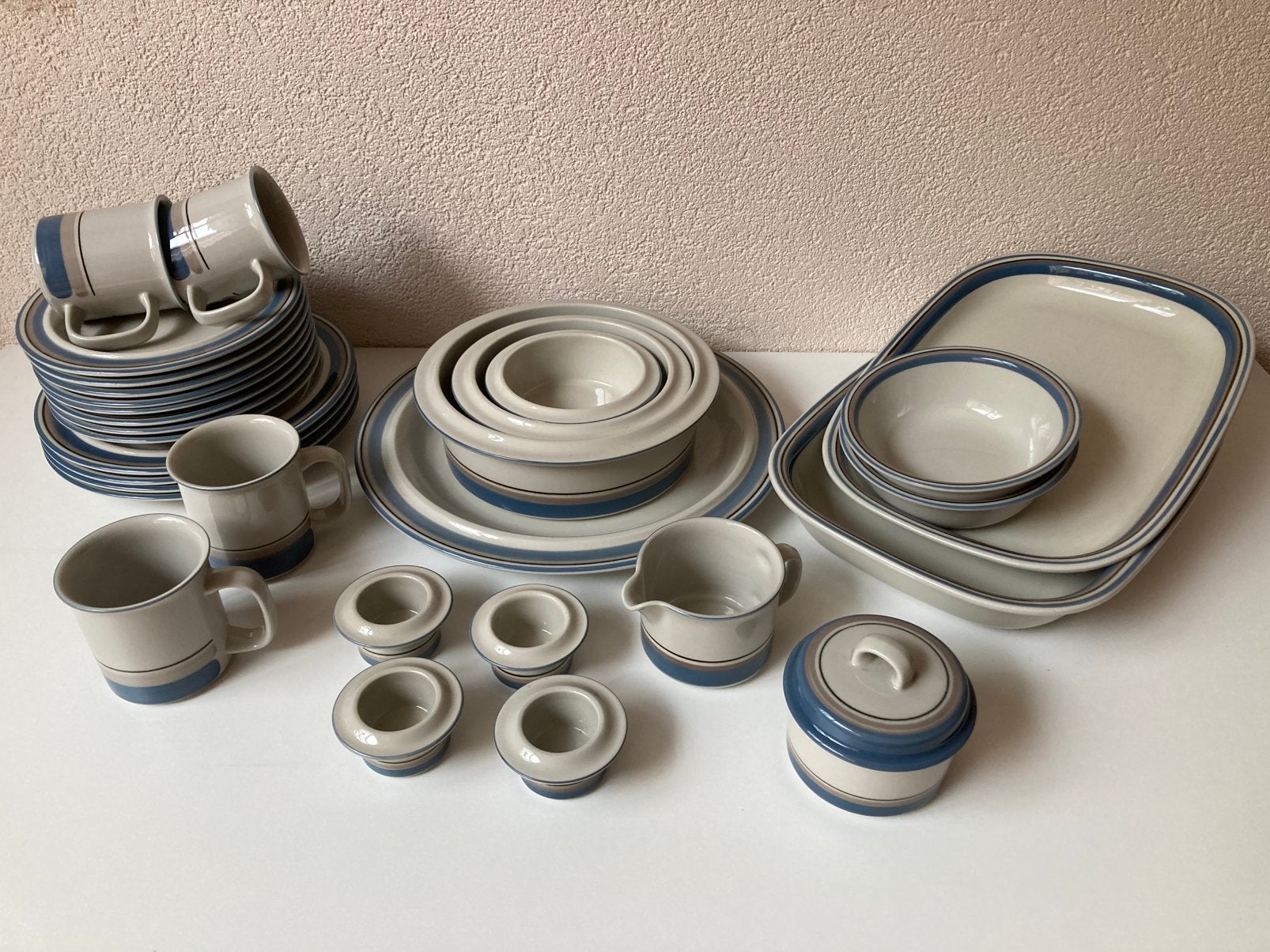Arabia Finland Uhtua servies, Ophalen