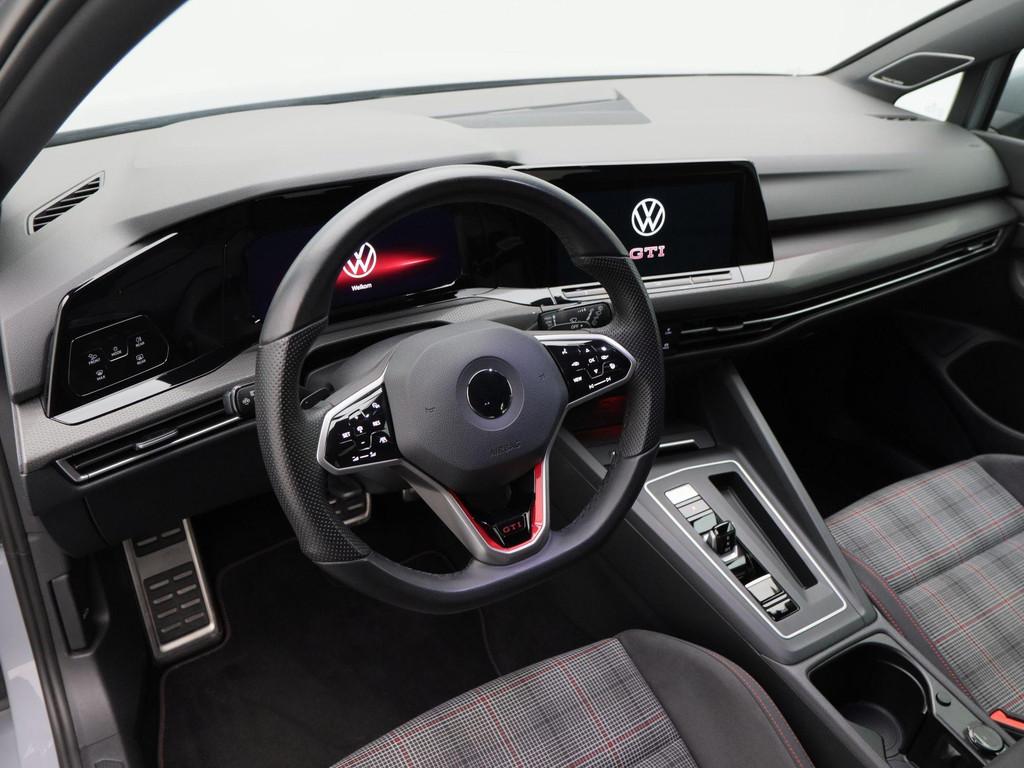 Volkswagen Golf 2.0 TSi GTi 245 Pk Automaat | Harman Kardon, 730 kg, Euro 6, 4 cilinders, 1984 cc