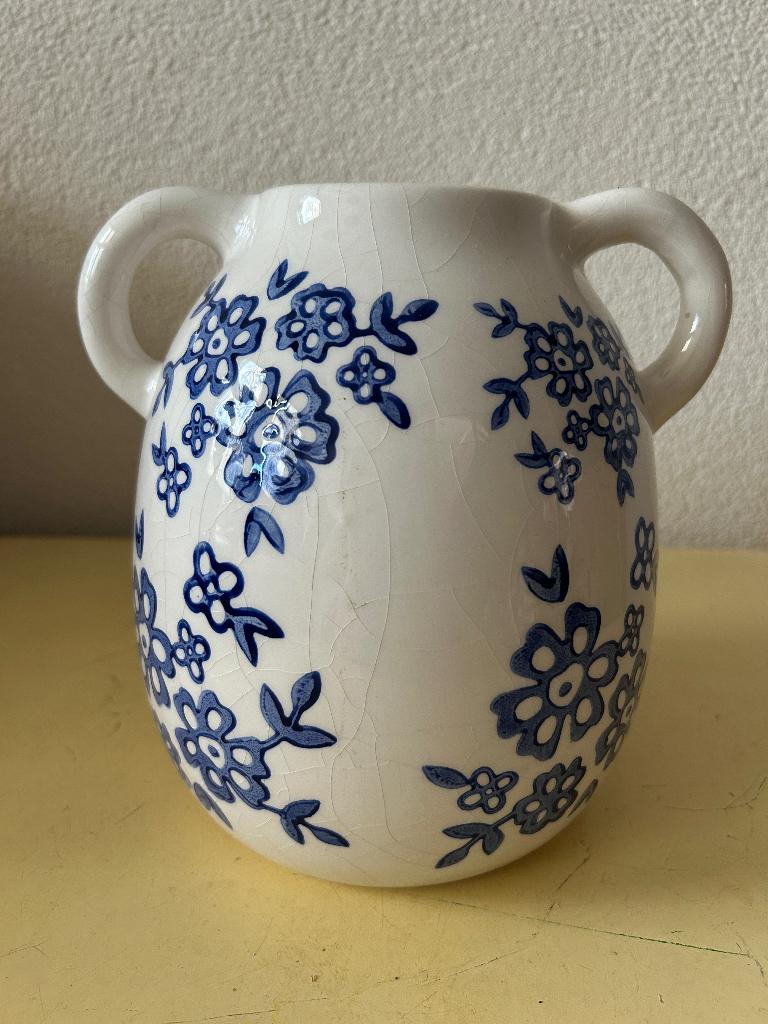 Xenos Vaas bloemen breed wit/blauw, Huis en Inrichting, Woonaccessoires | Vazen, Blauw, Aardewerk of Porselein, Ophalen of Verzenden