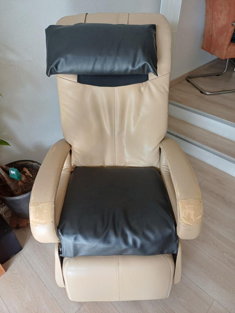 Relaxstoel met massagefunctie, Ophalen, Gebruikt, 50 tot 75 cm