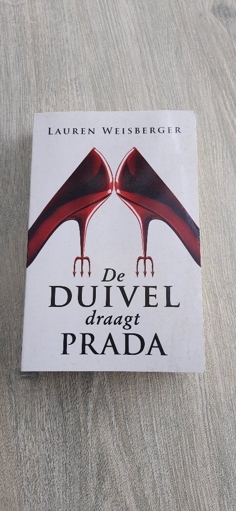 De duivel draagt PRADA, Boeken, Chicklit, Ophalen, Zo goed als nieuw, Lauren Weisberger