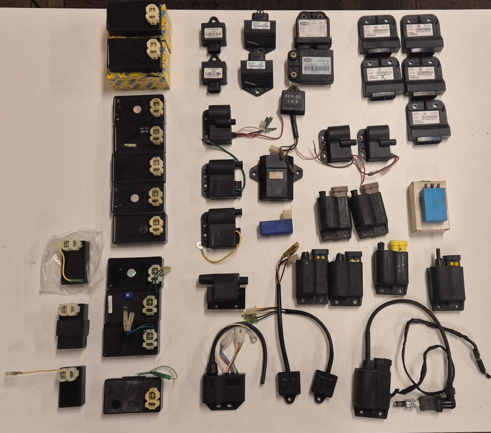 Partij 45x CDI ECU bobine scooter Piaggio, Dell'Orto, etc., Gebruikt, Overige typen, N.v.t, N.v.t