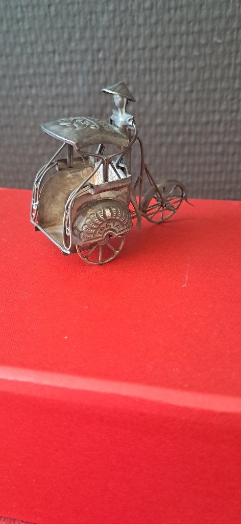 Zilveren djoka miniatuur becak(fietstaxi) 925 zilver 20 gr, Ophalen of Verzenden, Zilver