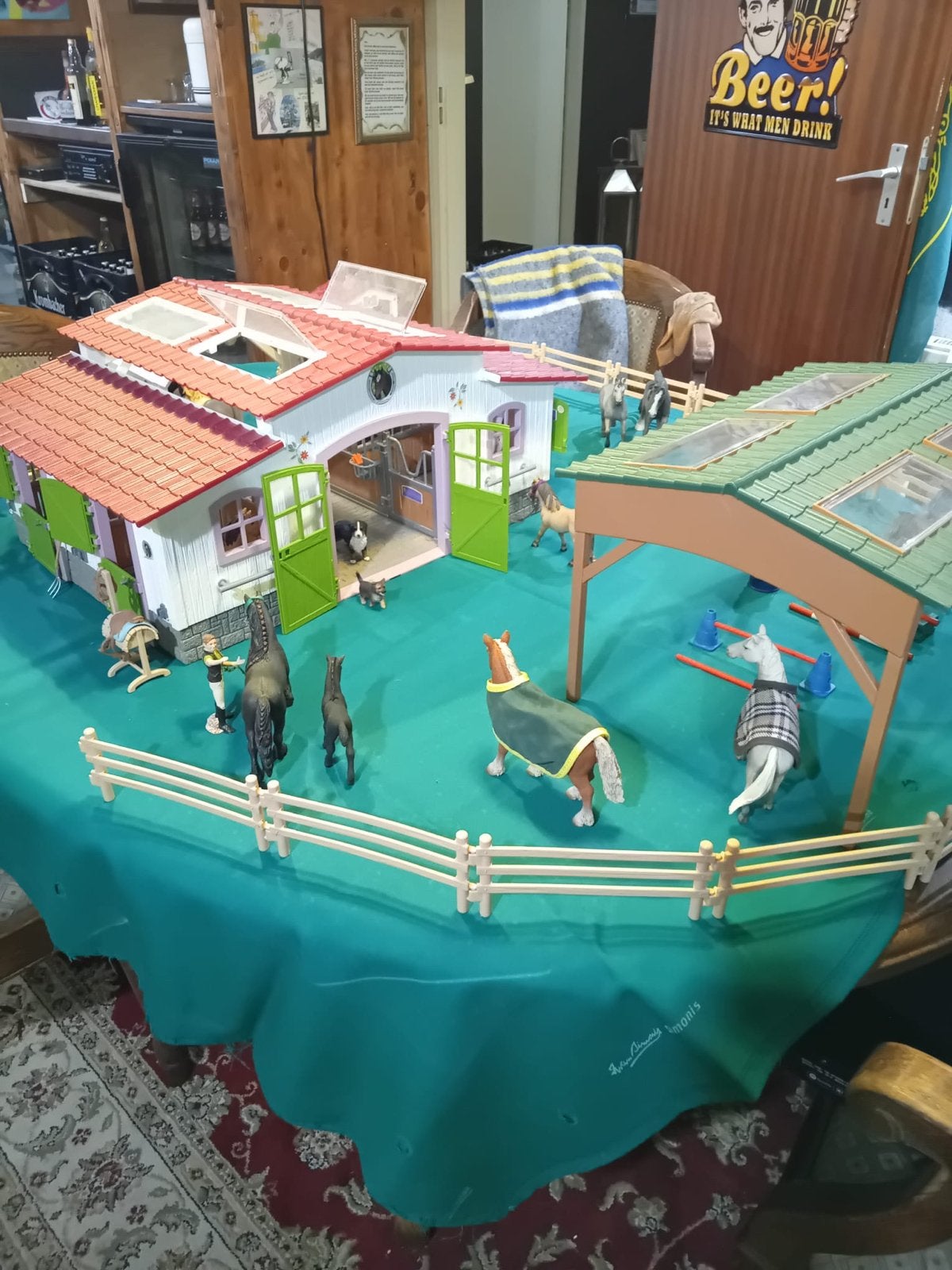 Schleich paardenstal set met veel toebehoren, Ophalen of Verzenden, Gebruikt, Meisje