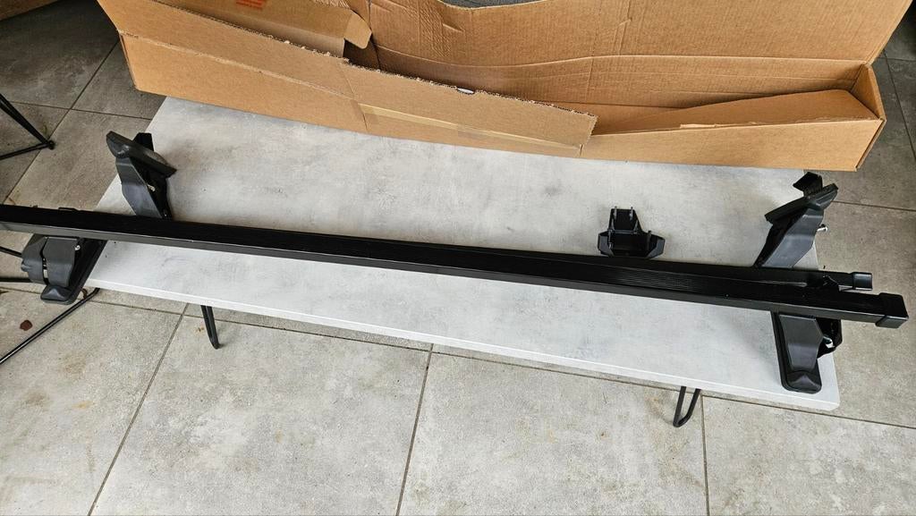 Dakdragers Menabo Omega 2.0 zwart geschikt voor bmw 5 f11, Ophalen