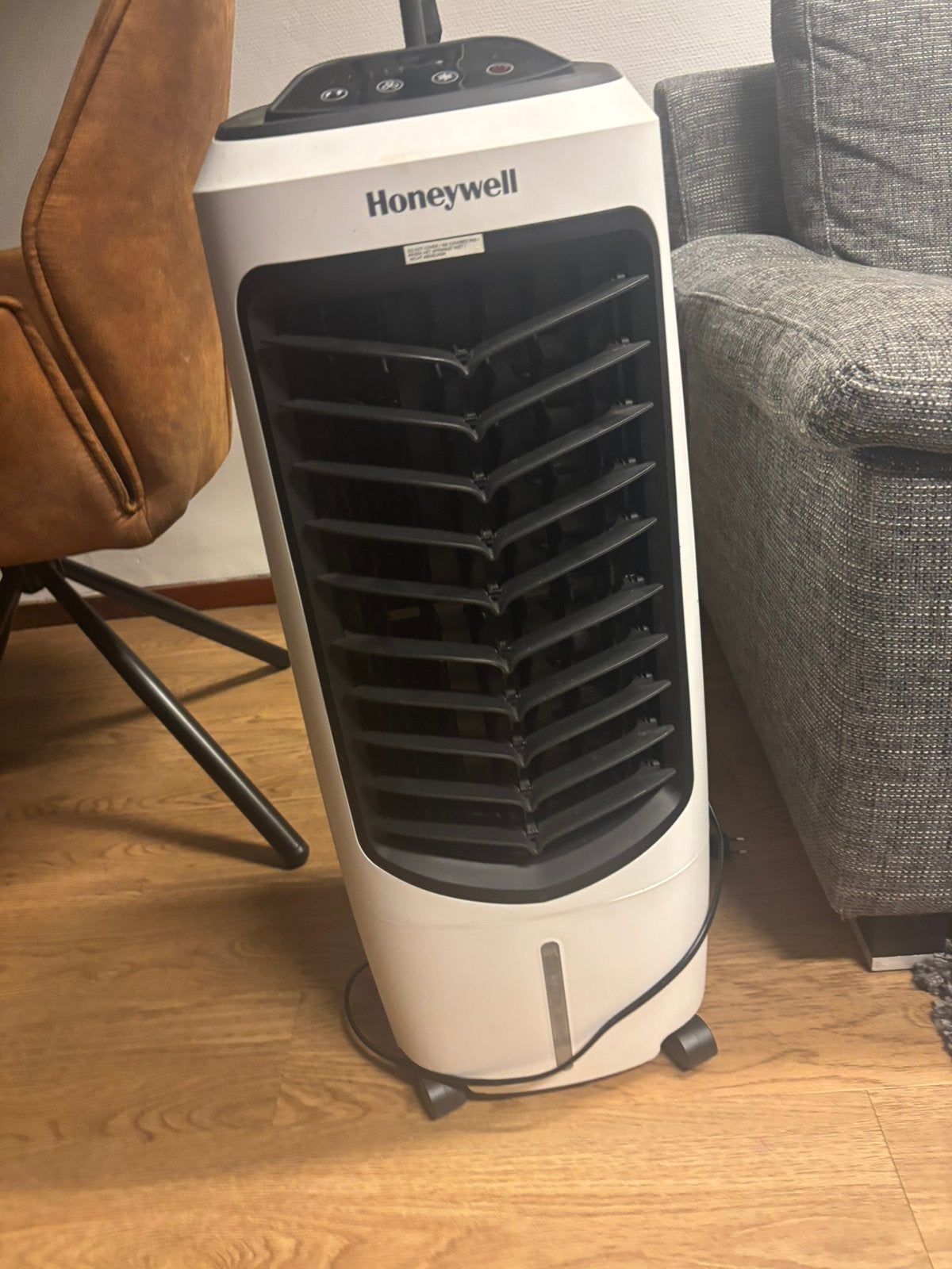 Aircooler, Ophalen, Ventilator met afstandsbediening, Zo goed als nieuw, Torenventilator