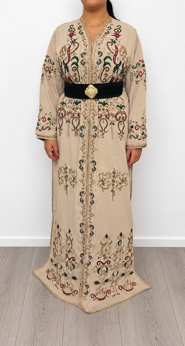 Elegante Kaftan met Borduurwerk en Riem, Maat 38/40 (M), Beige, Nieuw, Ophalen of Verzenden