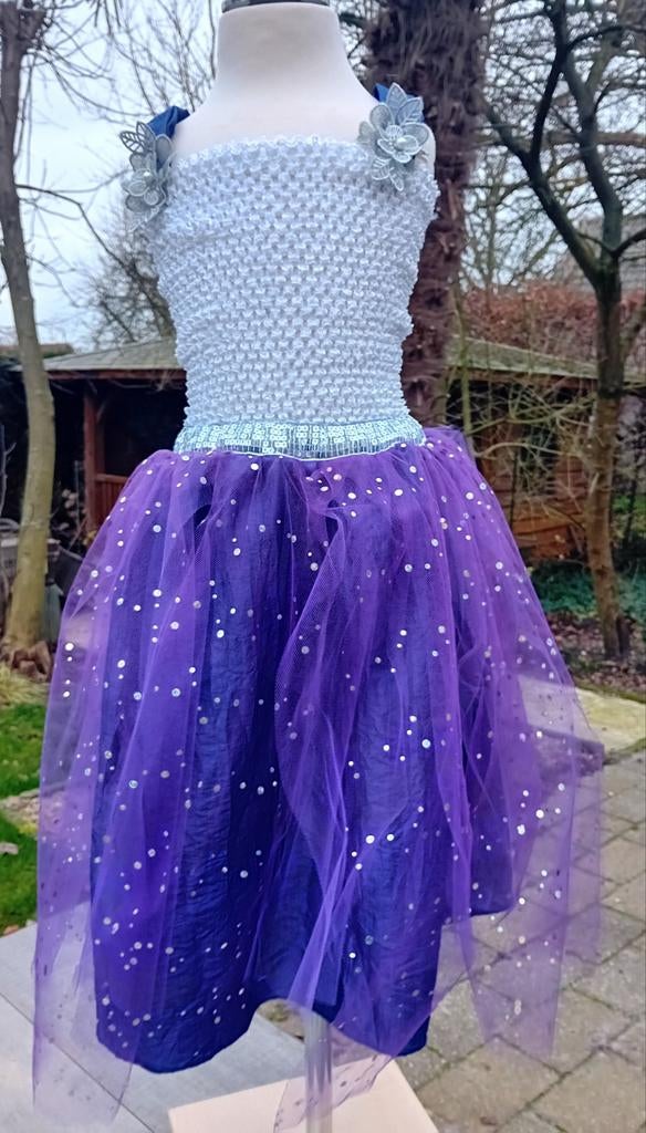 Verkleedjurkje met een gevoerd croptopje. NIEUW! Maat116/128, Kinderen en Baby's, Carnavalskleding en Verkleedspullen, Nieuw, Meisje