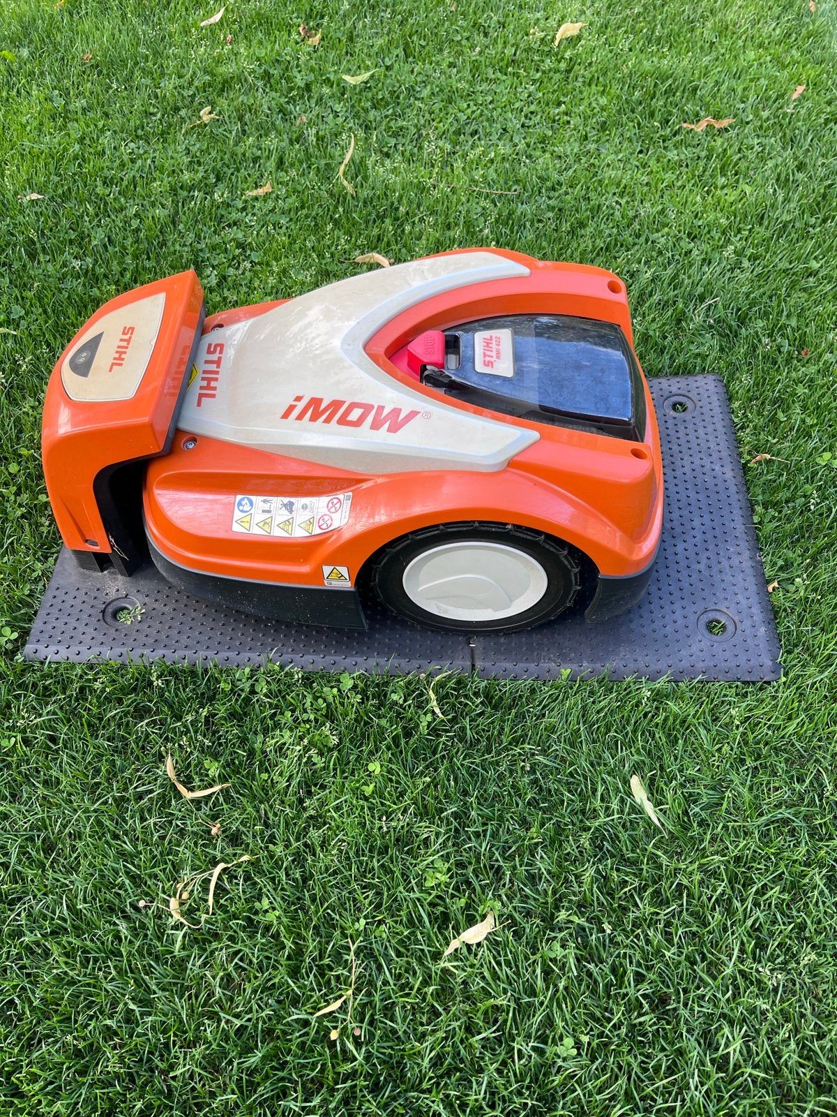 Stihl RMI 422 iMow Robotmaaier 2 jaar oud  Accu topstaat, Ophalen, Cirkelmaaier, Minder dan 30 cm, Accu-grasmaaier