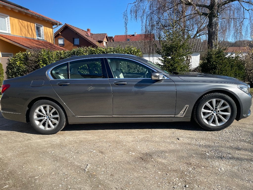 BMW 730d Aut.*HEADUP*LASERD*NAV*TEMPO, Auto's, Automaat, Achterwielaandrijving, Beige, Sound system