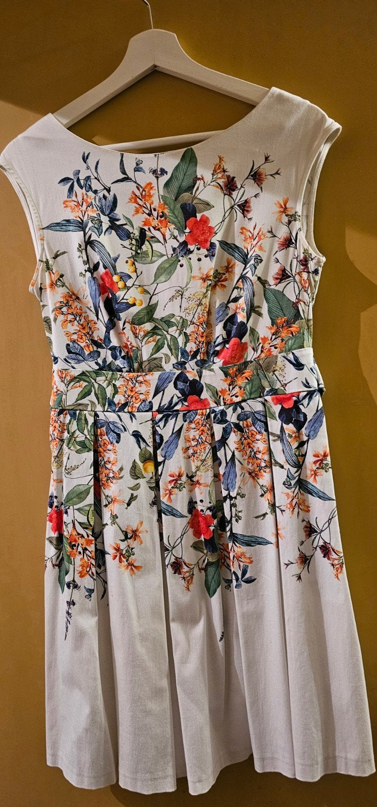 "Closet London" bloemenprint jurk met strikceintuur maat M, Kleding | Dames, Maat 38/40 (M), Ophalen of Verzenden, Zo goed als nieuw