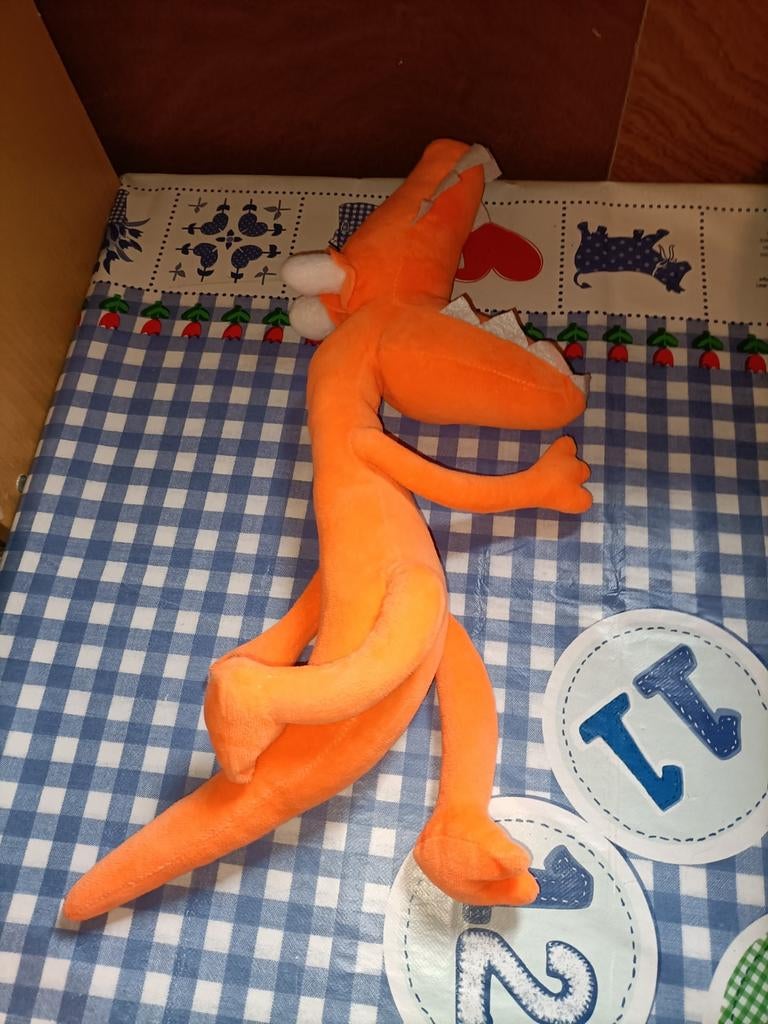 Rainbow friends oranje knuffel 38 cm groot, Ophalen of Verzenden, Zo goed als nieuw
