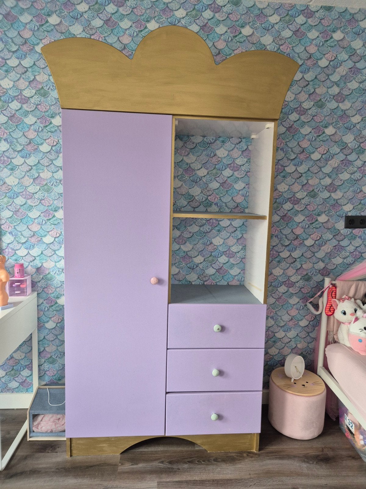Gratis! Kasten in zeemeermin thema, Kinderen en Baby's, Kinderkamer | Commodes en Kasten, Ophalen, Gebruikt, Minder dan 75 cm