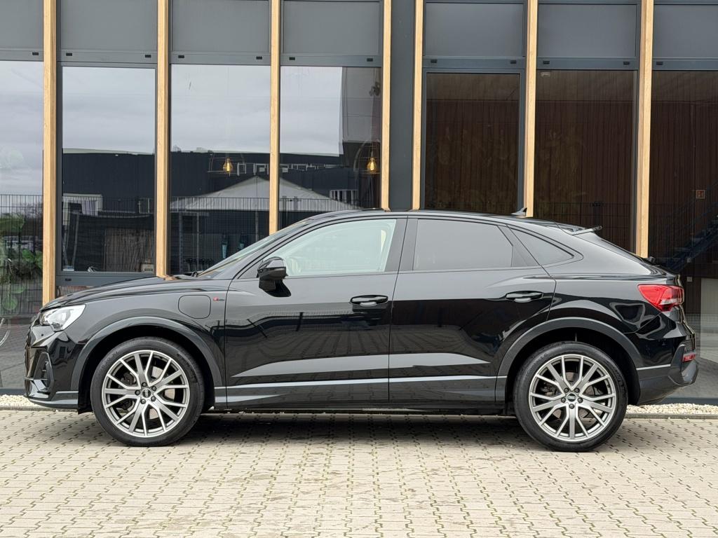 Audi Q3 Sportback 45 TFSI e Bns Edit. | Elect Trekhaak | Car, Auto's, Gebruikt, Euro 6, Leder en Stof, Zwart